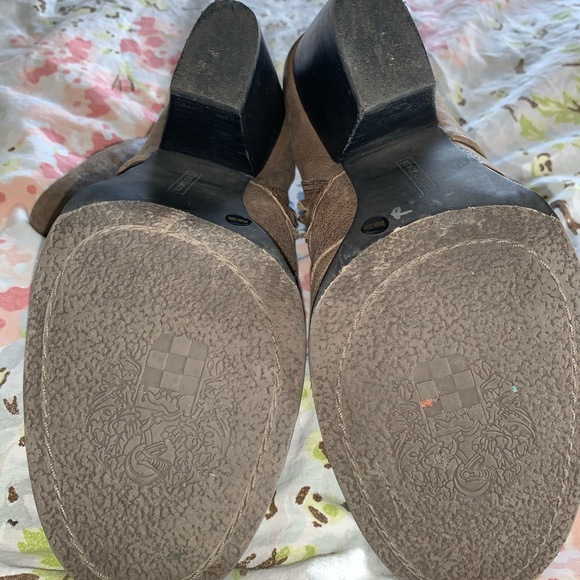 Vince Camuto Booties - Picture 5 of 7